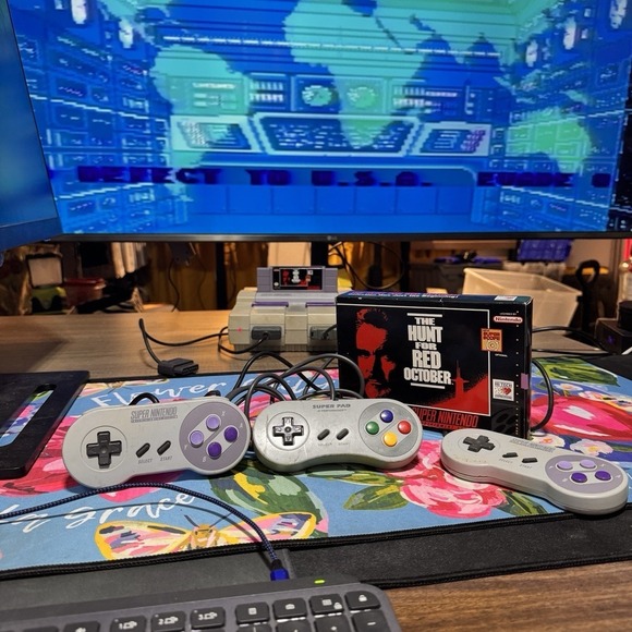 Super Nintendo SNES Original Console OEM System Set w/ Mario World & Hunt4RedOct